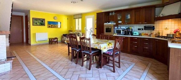 3 غرف نوم فيلا في Lanciano, Italy رقم 223480 57