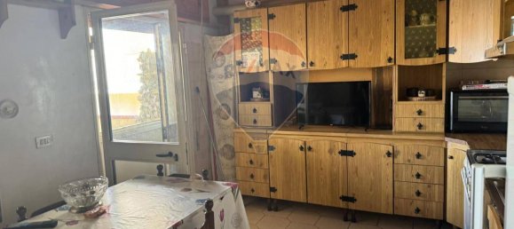 Квартира с 3 комнатами в Минтурно, Италия № 113709 8