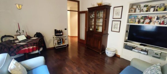 3 rooms Apartment in Naples, Italy No. 30347 30