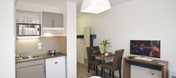 Estudio en Amiens, France No. 57325 3