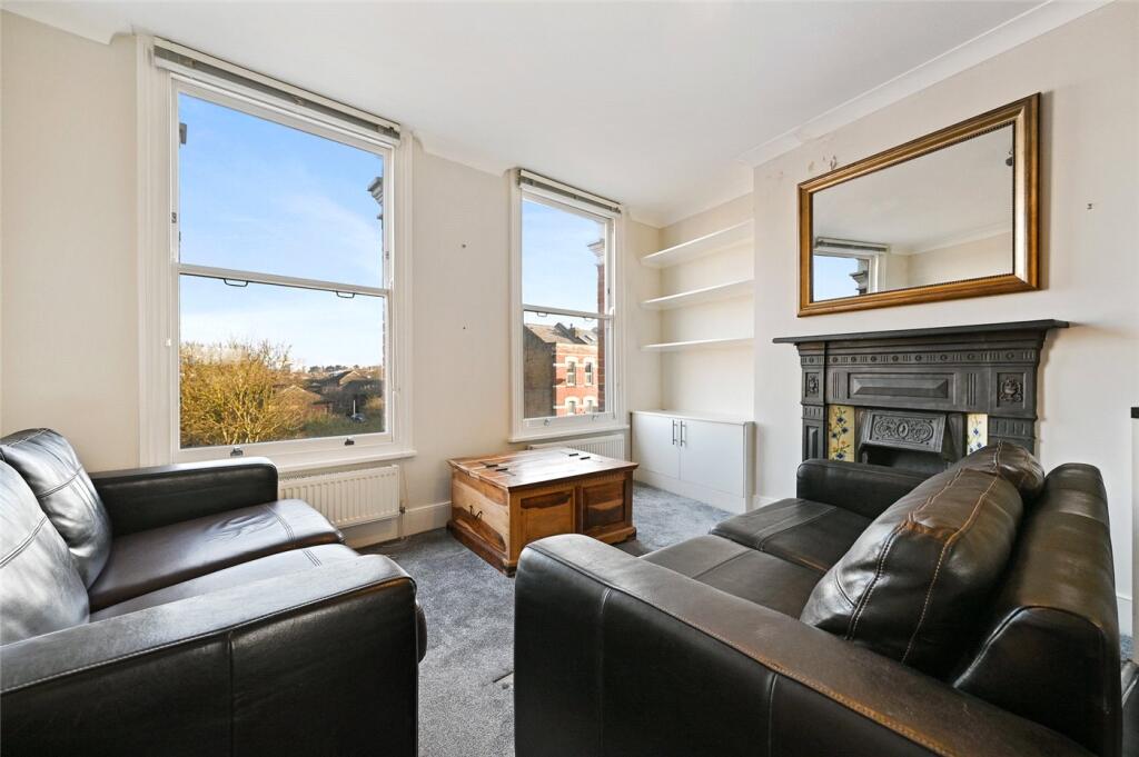 2 bedrooms Apartment in London, United Kingdom No. 3836