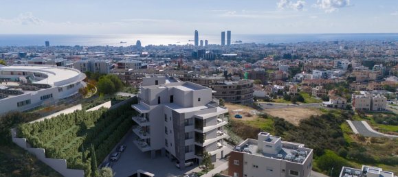 3 bedrooms Apartment in Limassol, Cyprus No. 20348 4