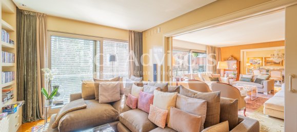 5 bedrooms Apartment in Barcelona, Spain No. 164216 2