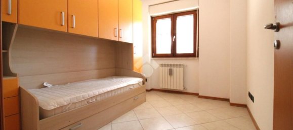 Квартира с 3 спальнями в Кампобассо, Италия № 339544 12