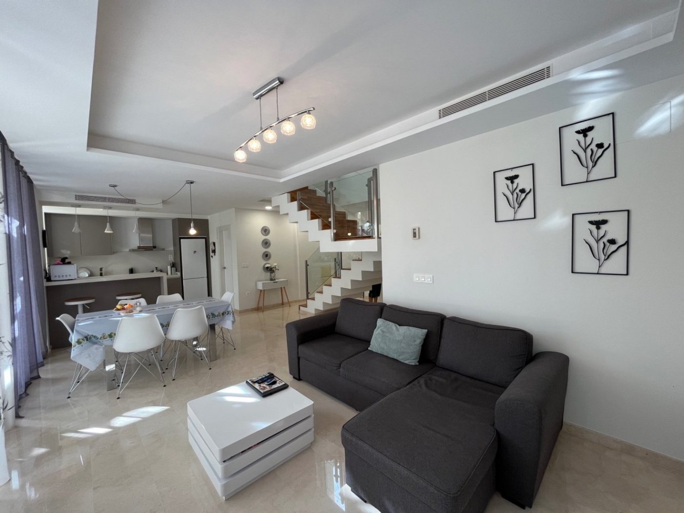 3 dormitorios apartamento en venta en Villajoyosa, Alicante, Comunidad Valenciana, Spain № 365162