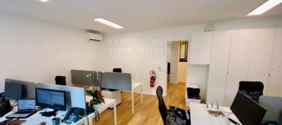 5 Schlafzimmer Wohnung in Paris, France, Nr. 334947 3