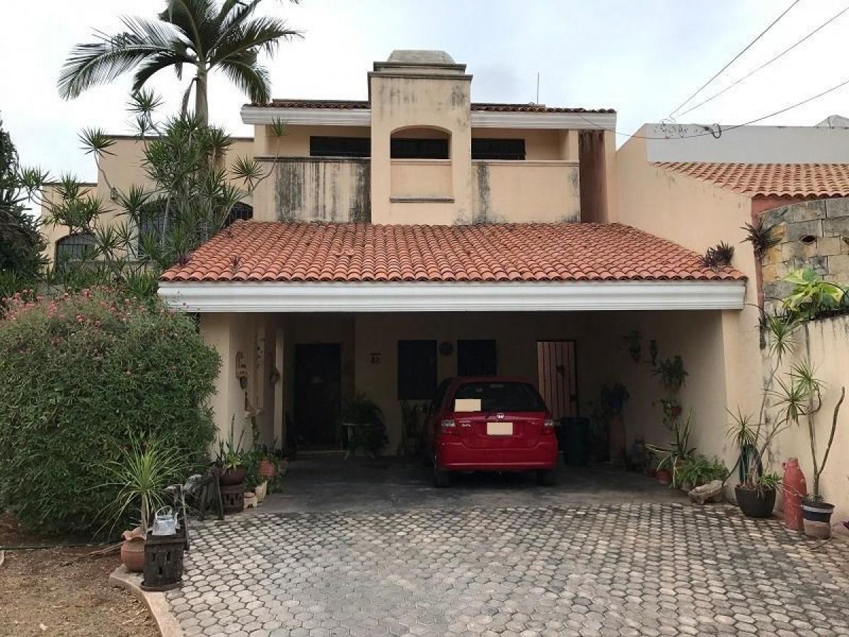 4 bedrooms House in Yucatan, Mexico No. 165114