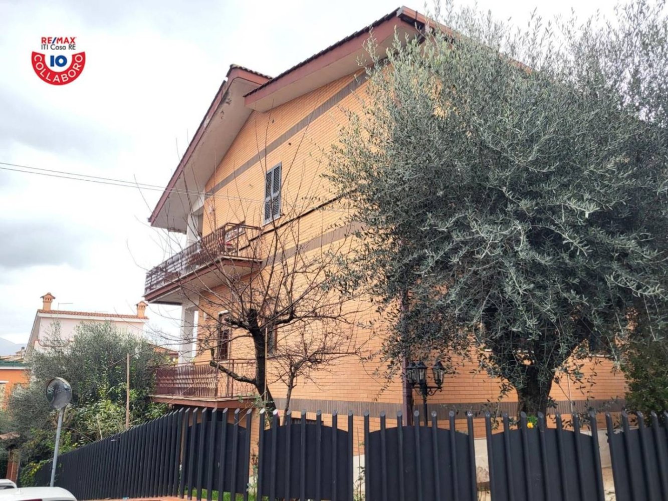 Apartamento de 3 dormitorios en Guidonia Montecelio, Italy No. 160758