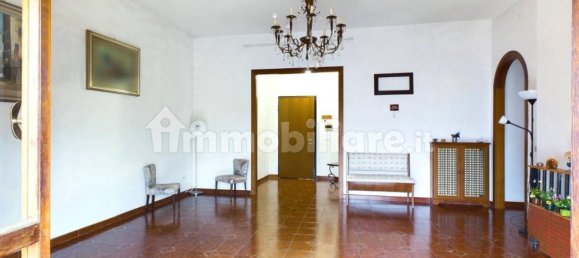 Apartamento de 3 dormitorios en Guidonia Montecelio, Italy No. 160758 4
