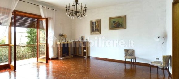 Apartamento de 3 dormitorios en Guidonia Montecelio, Italy No. 160758 6