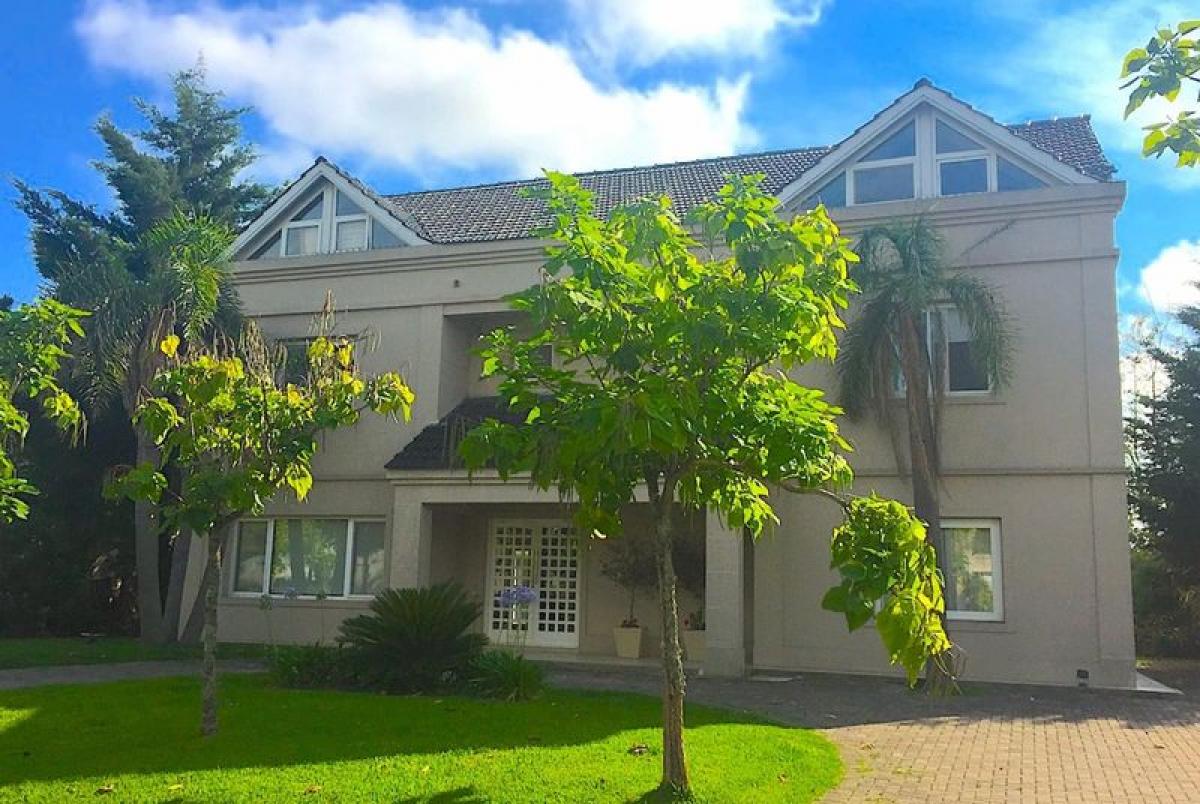 3 bedrooms House in Tigre, Argentina No. 6921