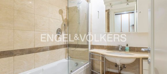 2 rooms Apartment in Rome, Italy No. 131324 12