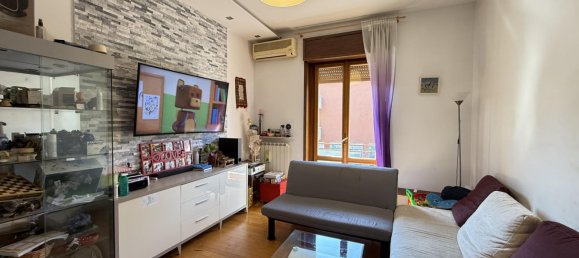 4 rooms Apartment in Piacenza, Italy No. 344729 3