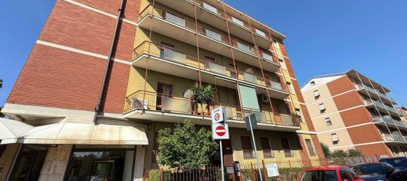 4 rooms Apartment in Piacenza, Italy No. 344729 24