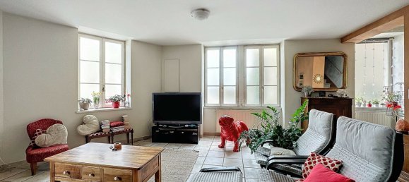 Adosado de 3 dormitorios en Saint-Etienne-sur-Chalaronne, France No. 197947 2