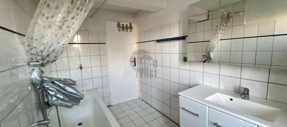 5 bedrooms Townhouse in Kulsheim, Germany No. 15293 8