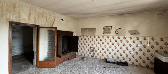 4-salle Appartement à Polpenazze del Garda, Italy No. 39342 8