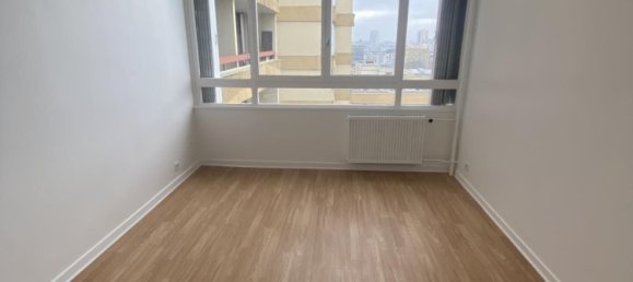 2 bedrooms Apartment in Aubervilliers, France No. 172226 3