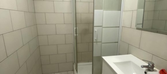 2 bedrooms Apartment in Aubervilliers, France No. 172226 5