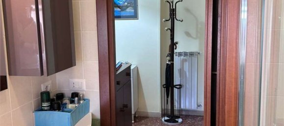 Apartamento de 2 dormitorios en Rome, Italy No. 360067 11