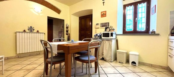 3 rooms House in Prato, Italy No. 65034 4
