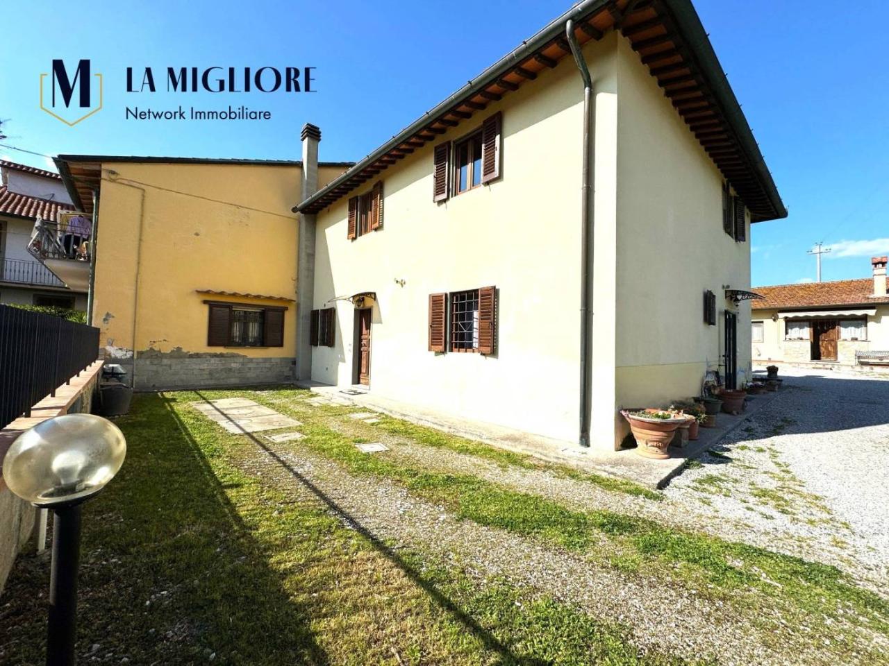 3 rooms House in Prato, Italy No. 65034