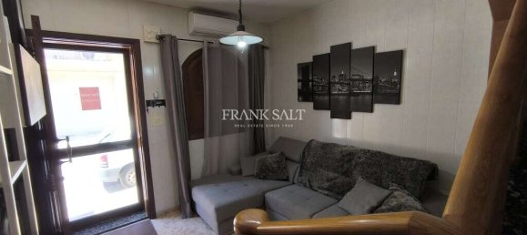 2 bedrooms House in Birzebbuga, Malta No. 1974 16