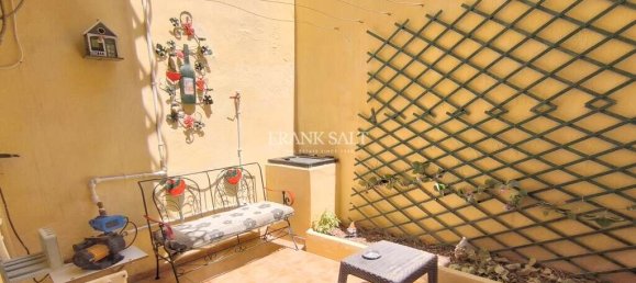 2 bedrooms House in Birzebbuga, Malta No. 1974 6