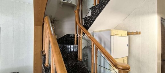 2 bedrooms House in Birzebbuga, Malta No. 1974 18