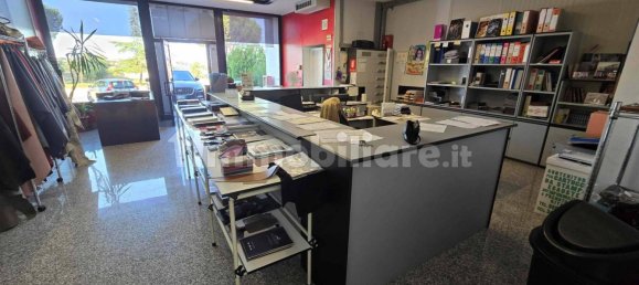 5غرفة مستودع في Corropoli, Italy رقم 270116 10