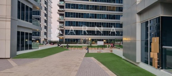 2 bedrooms Apartment in Dubai Land, UAE No. 40685 3