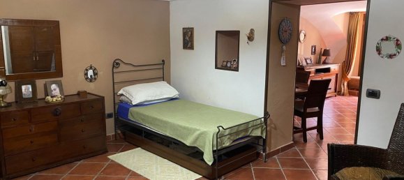 Apartamento de 4 dormitorios en Ercolano, Italy No. 333915 9