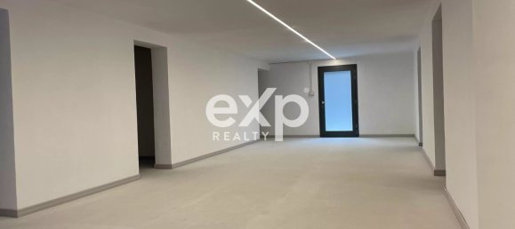 3 bedrooms Villa in Venice, Italy No. 106463 16