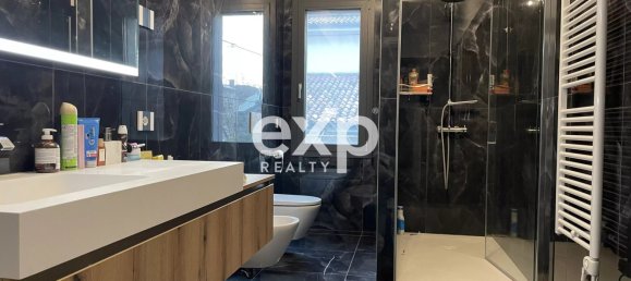 3 bedrooms Villa in Venice, Italy No. 106463 15