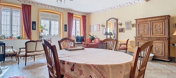 5 Schlafzimmer Haus in Marnay, France, Nr. 205679 16