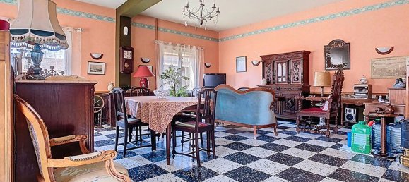 5 Schlafzimmer Haus in Marnay, France, Nr. 205679 10