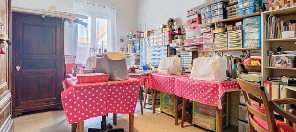 5 Schlafzimmer Haus in Marnay, France, Nr. 205679 9