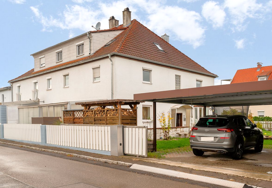 Квартира с 3 комнатами в Айхштетт, Германия № 146447