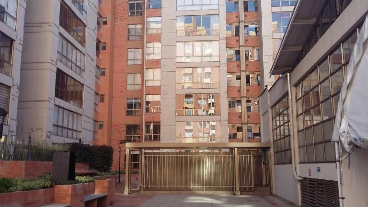 3 bedrooms House in Bogota, Colombia No. 10314