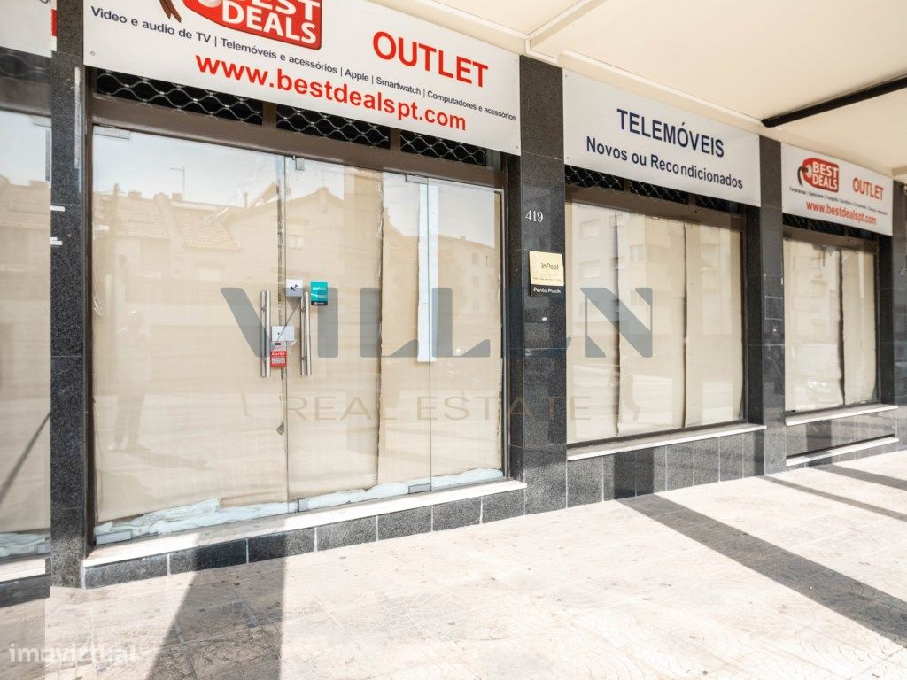 670m² Commercial property in Porto, Portugal No. 277987