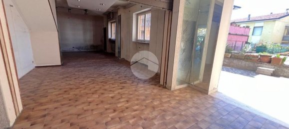 3 rooms Commercial property in Desenzano del Garda, Italy No. 271794 6