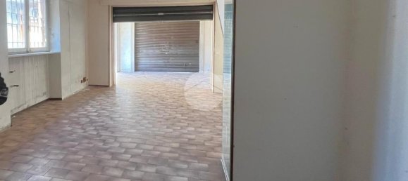 3 rooms Commercial property in Desenzano del Garda, Italy No. 271794 5