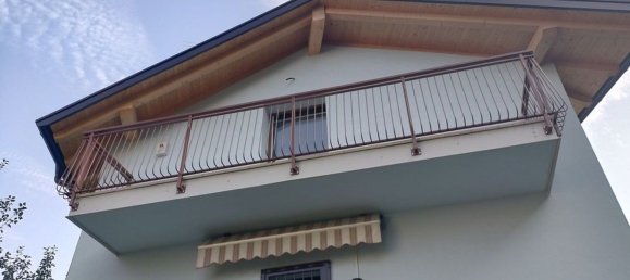 2 bedrooms House in Trento, Italy No. 327871 4