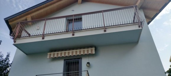2 bedrooms House in Trento, Italy No. 327871 2