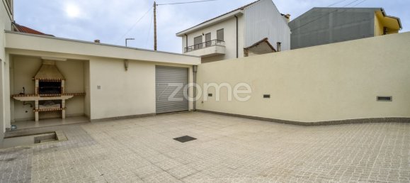 3 bedrooms House in Braga, Portugal No. 15123 33