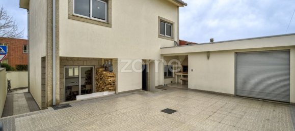 3 bedrooms House in Braga, Portugal No. 15123 32