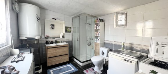 1 chambre Maison à La Chapelle-Saint-Luc, France No. 154398 5