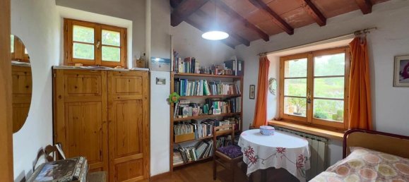 4 bedrooms House in Piegaro, Italy No. 55682 26