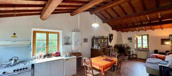 4 bedrooms House in Piegaro, Italy No. 55682 8