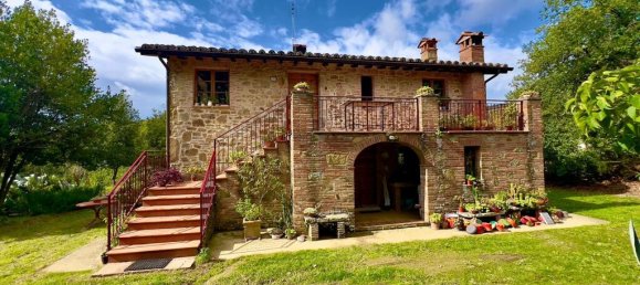 4 bedrooms House in Piegaro, Italy No. 55682 10